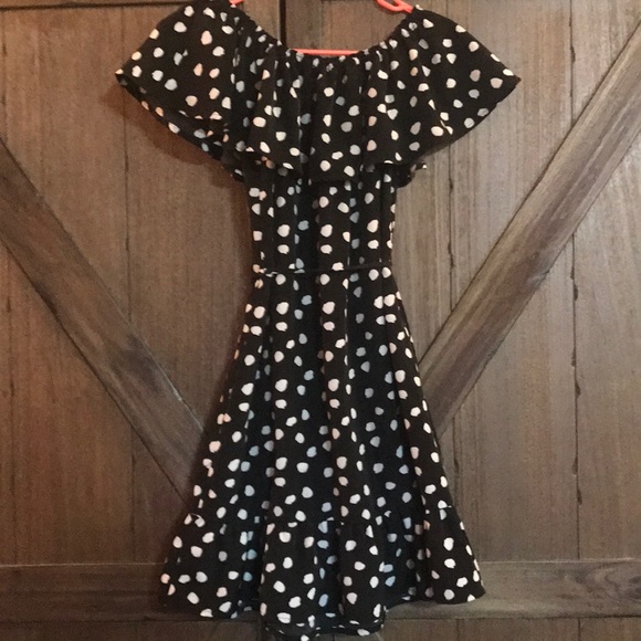 Super Cute Polka Dot Dress - Picture 3 of 5